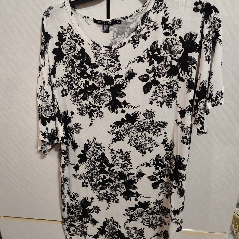 Women's Rustic Dime Top Size XL